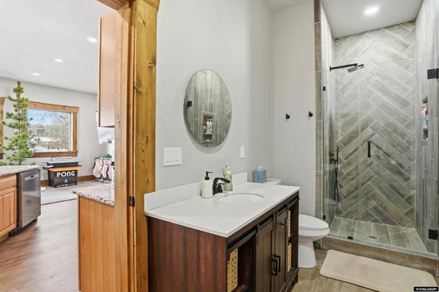 $850,000 | 708 North Desmet Avenue, Buffalo, WY 82834