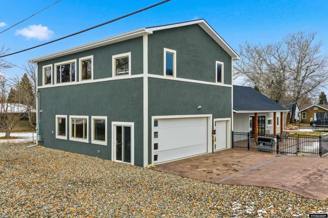$850,000 | 708 North Desmet Avenue, Buffalo, WY 82834