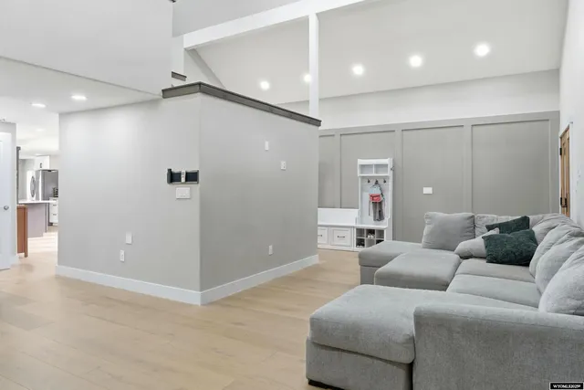 $850,000 | 708 North Desmet Avenue, Buffalo, WY 82834