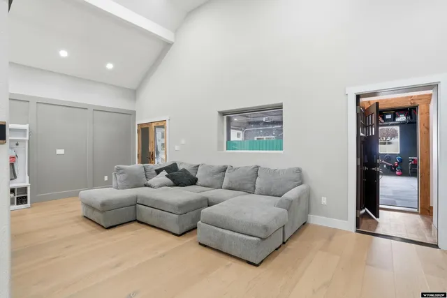 $850,000 | 708 North Desmet Avenue, Buffalo, WY 82834