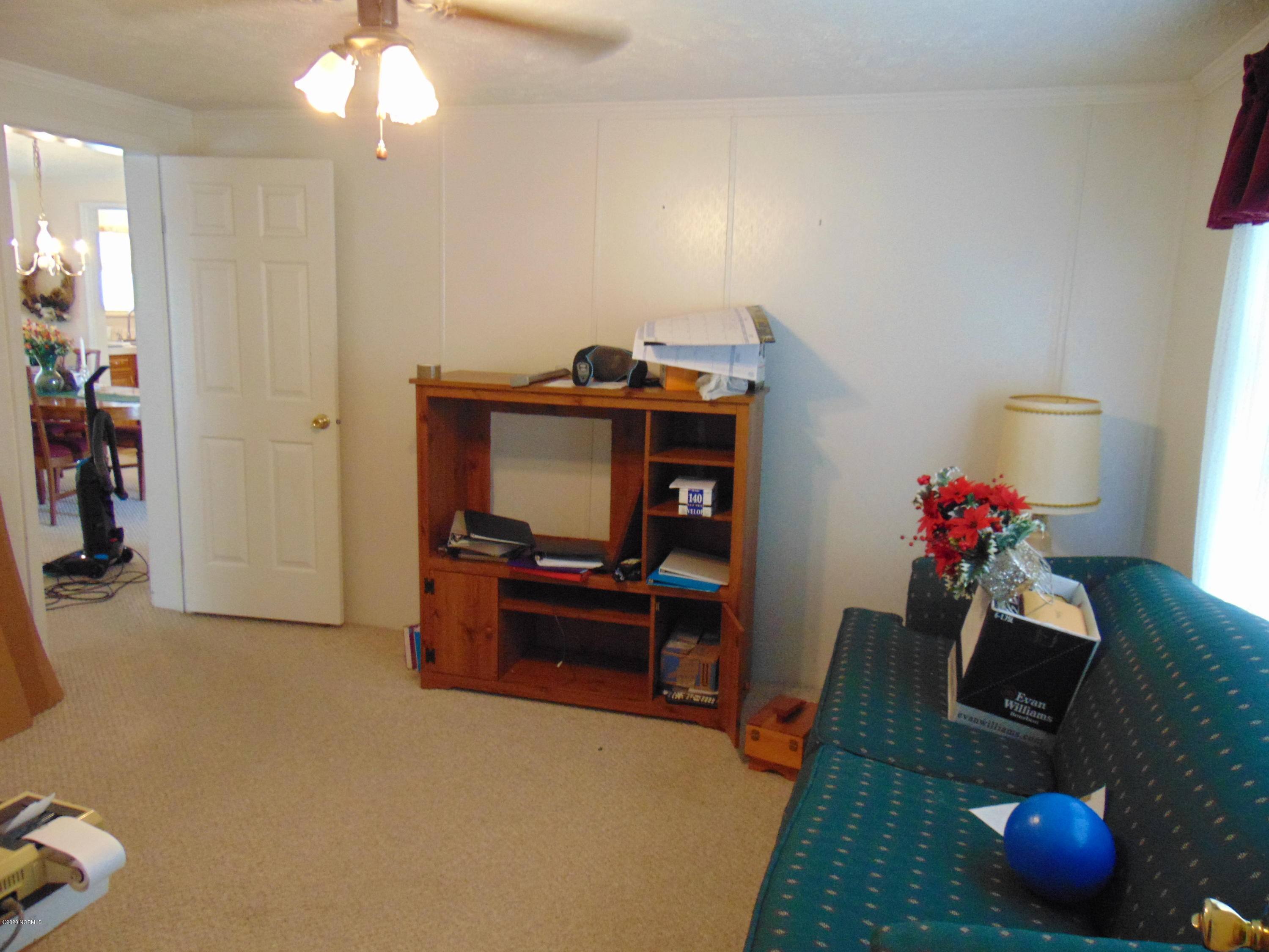145 Newport Loop Road Newport, NC 28570 - Photo 17 of 29 2nd bedroom