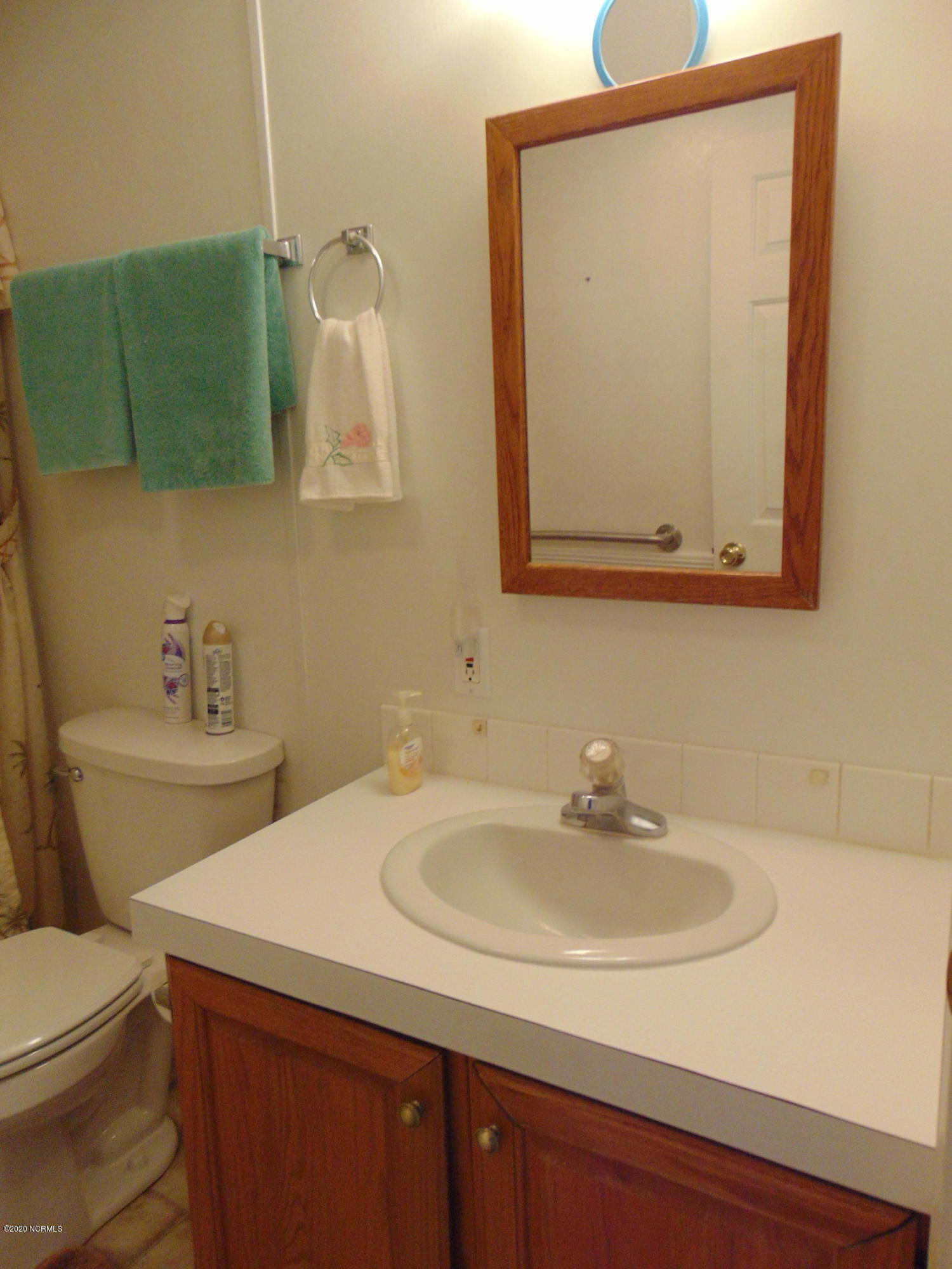 145 Newport Loop Road Newport, NC 28570 - Photo 21 of 29 Hall full bath