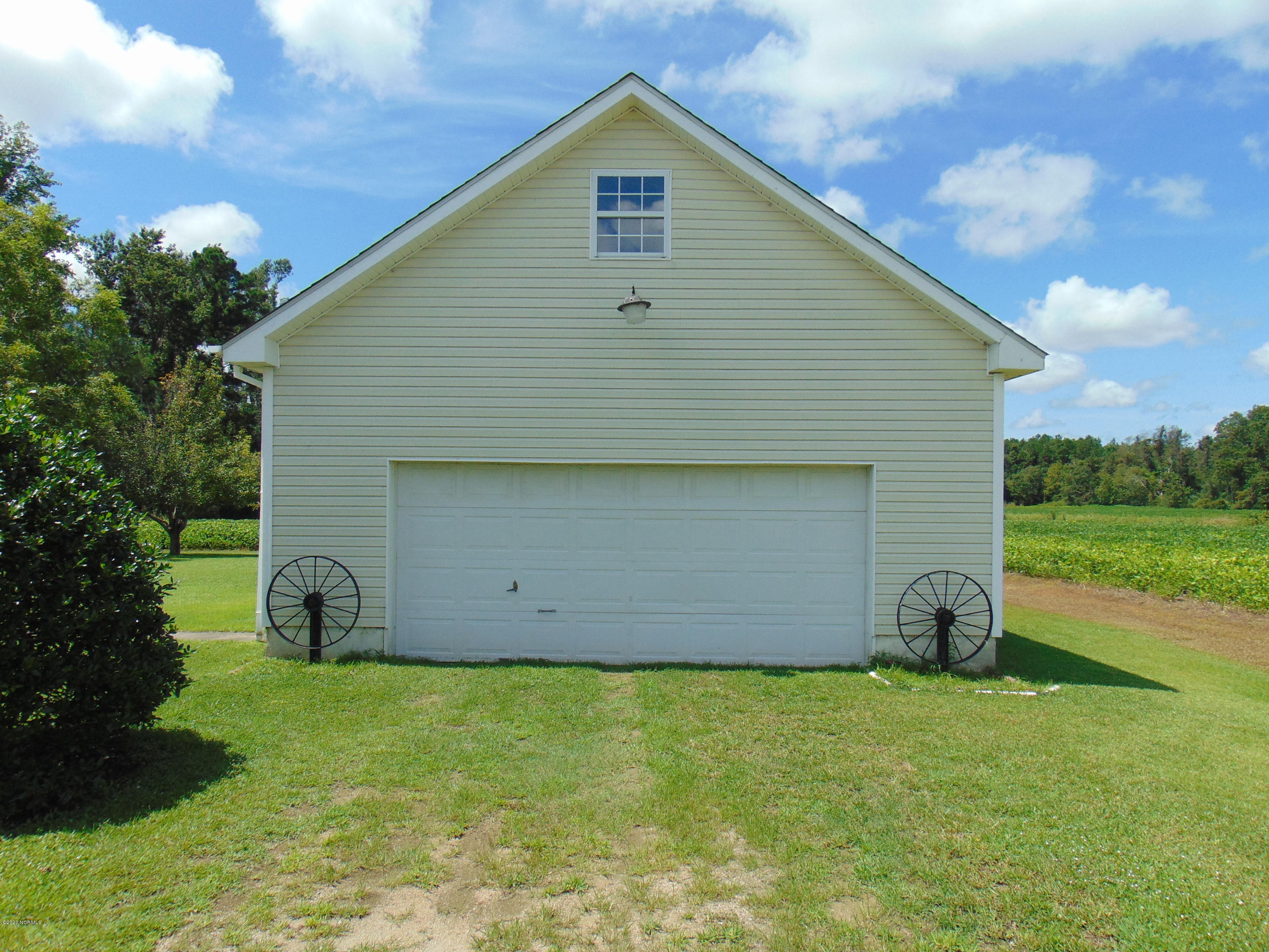 145 Newport Loop Road Newport, NC 28570 - Photo 25 of 29 Detached garage/workhop