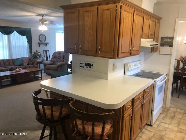 145 Newport Loop Road Newport, NC 28570 - Photo 10 of 29 Kitchen