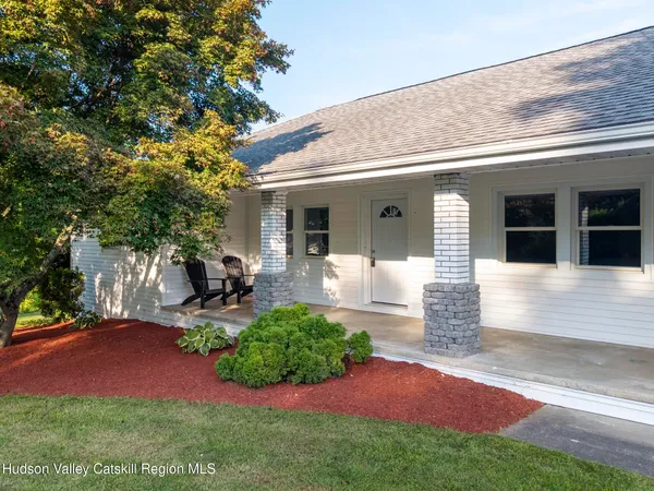 $499,000 | 2084 Highway 32, Saugerties, NY 12477