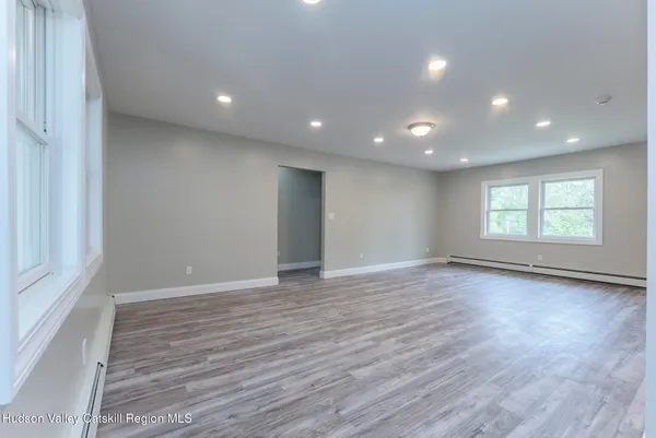$499,000 | 2084 Highway 32, Saugerties, NY 12477