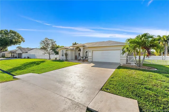$575,000 | 2434 Southeast Pascal Avenue, Port St. Lucie, FL 34952
