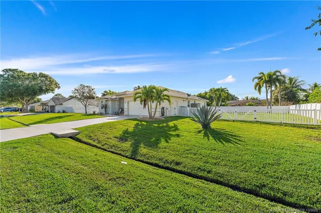 $575,000 | 2434 Southeast Pascal Avenue, Port St. Lucie, FL 34952