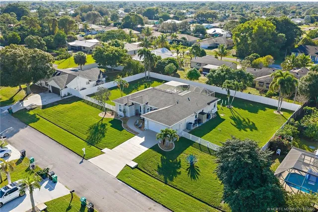 $575,000 | 2434 Southeast Pascal Avenue, Port St. Lucie, FL 34952