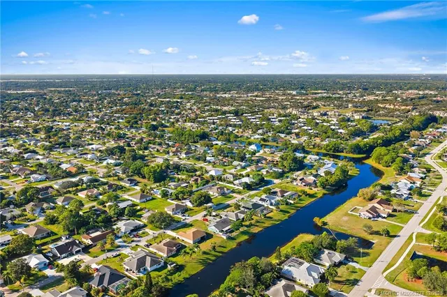 $575,000 | 2434 Southeast Pascal Avenue, Port St. Lucie, FL 34952