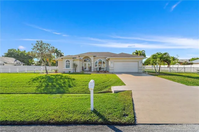 $575,000 | 2434 Southeast Pascal Avenue, Port St. Lucie, FL 34952