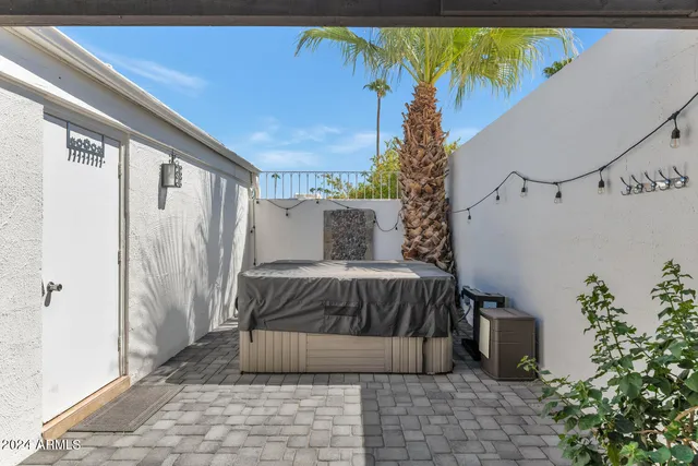 $7,495 | 7740 East Camelback Road, Scottsdale, AZ 85251