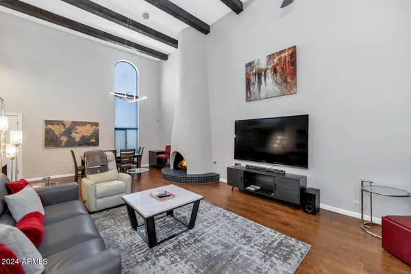 $7,495 | 7740 East Camelback Road, Scottsdale, AZ 85251