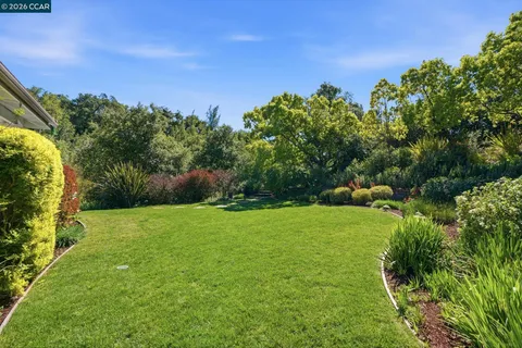 $2,995,000 | 45 Merrill Circle North, Moraga, CA 94556