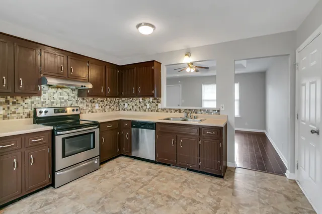 $1,350 | 253 New Gritton Avenue, Oak Grove, KY 42262