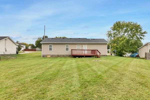 $1,350 | 253 New Gritton Avenue, Oak Grove, KY 42262
