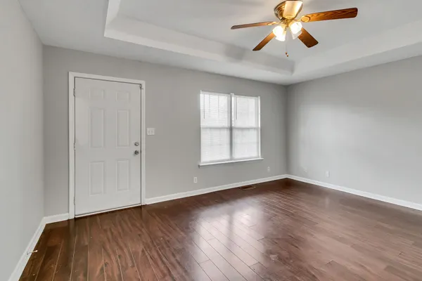 $1,350 | 253 New Gritton Avenue, Oak Grove, KY 42262