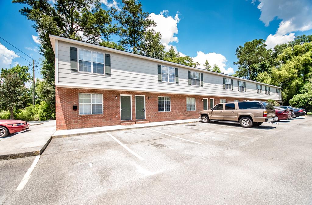 2105 Baytree Road, Unit 8 Valdosta, GA 31602 - Photo 1 of 1 Gallery Image 1