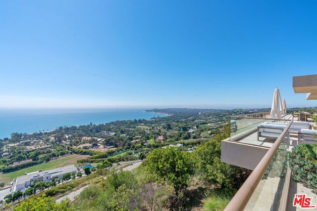 $8,750,000 | 27316 Winding Way, Malibu, CA 90265