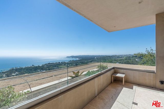 $8,750,000 | 27316 Winding Way, Malibu, CA 90265