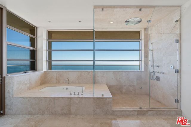 $8,750,000 | 27316 Winding Way, Malibu, CA 90265