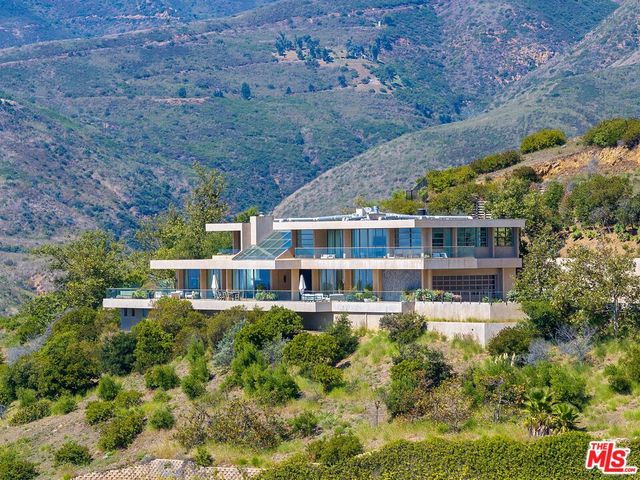 $8,750,000 | 27316 Winding Way, Malibu, CA 90265