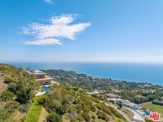 $8,750,000 | 27316 Winding Way, Malibu, CA 90265