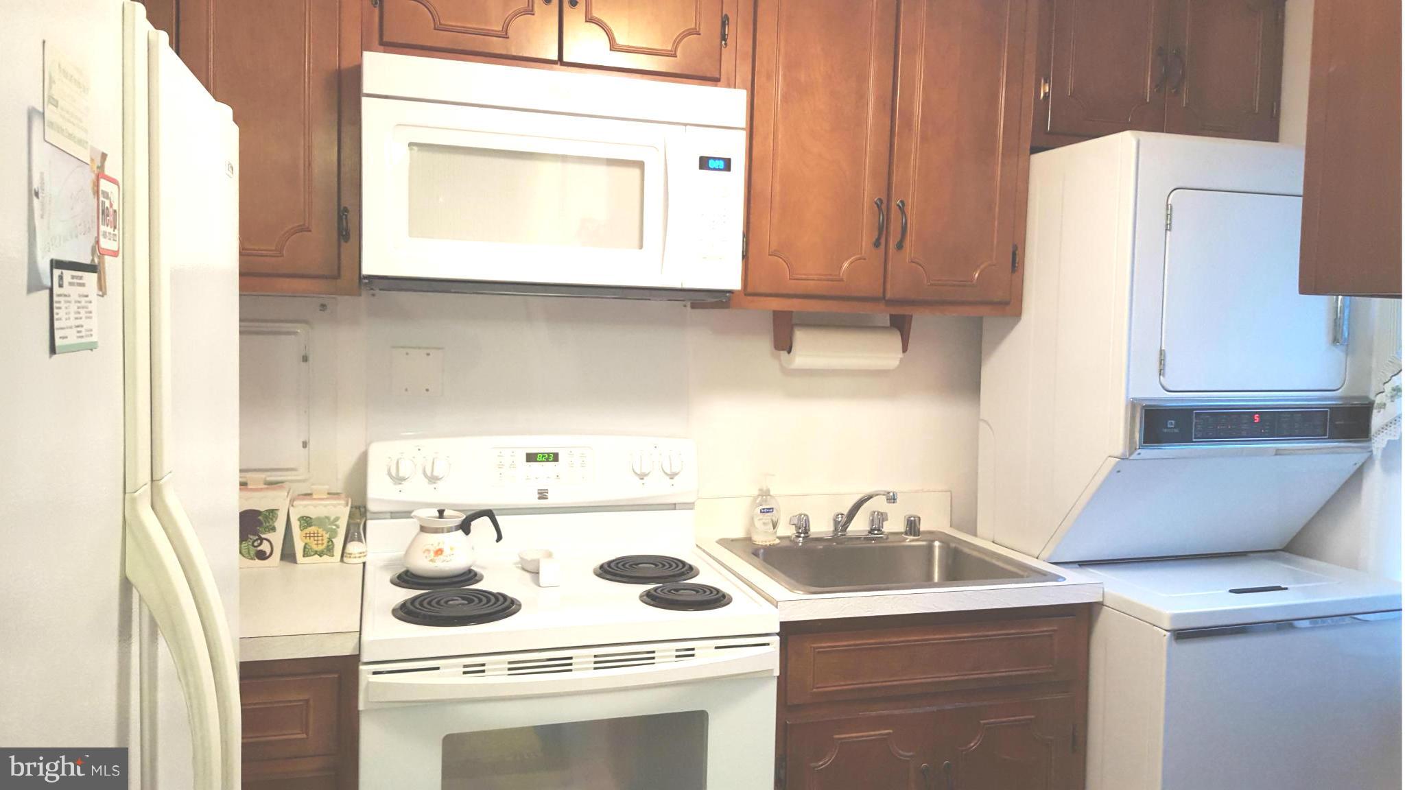 36 Ridge Road, Unit E Greenbelt, MD 20770 - Photo 7 of 13 Kitchen