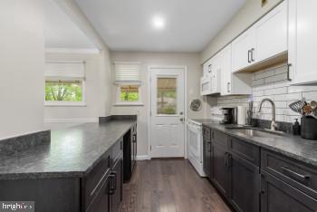 3920 Bryony Road Randallstown, MD 21133 - Photo 7 of 23 Kitchen