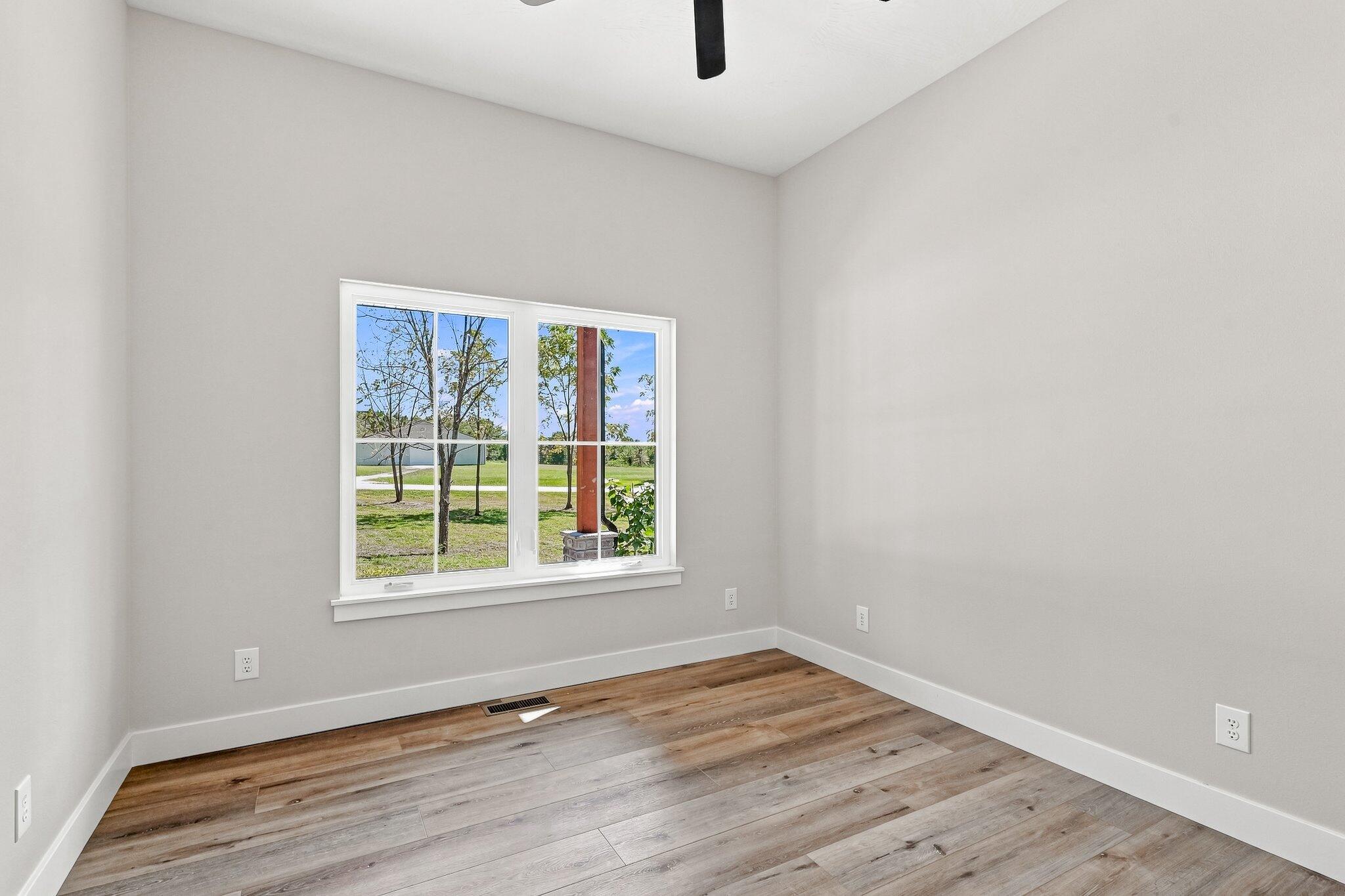 303 Crystal Valley Road Clever, MO 65631 - Photo 25 of 50 19-Crystal_Valley_014