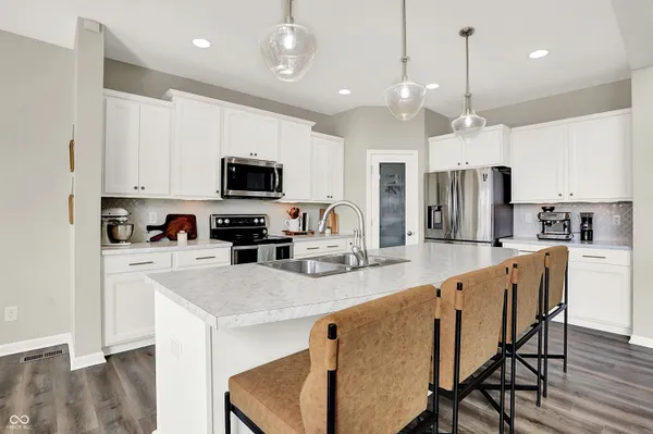 $640,000 | 2288 Lingerman Court, Avon, IN 46123