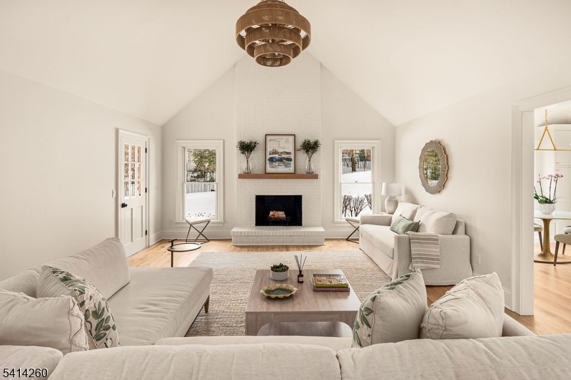 15 Squirrel Run Morristown, NJ 07960 - Photo 4 of 49