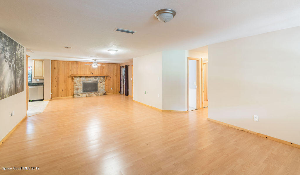 5760 Seminole Street Mims, FL 32754 - Photo 7 of 42 7 - 5760SeminoleSt-9-HDR