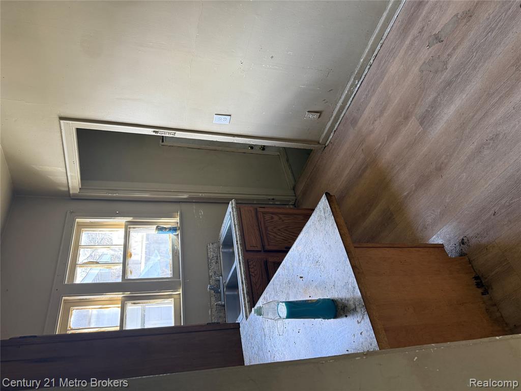 2918 Mackin Road Flint, MI 48504 - Photo 4 of 9 Gallery Image 4