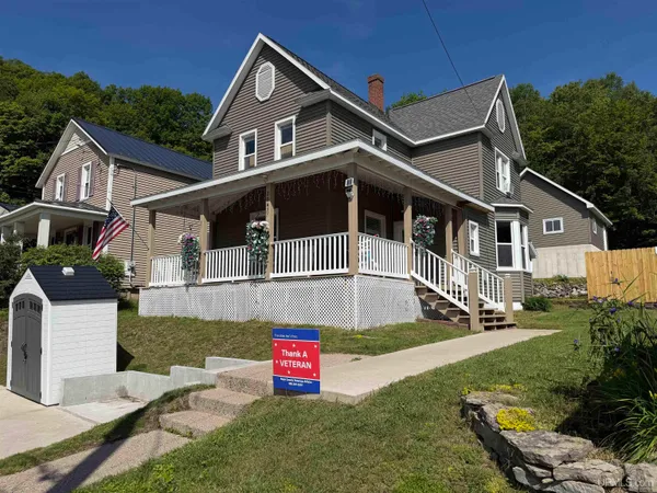 $310,000 | 204 Walnut Street, Munising, MI 49862