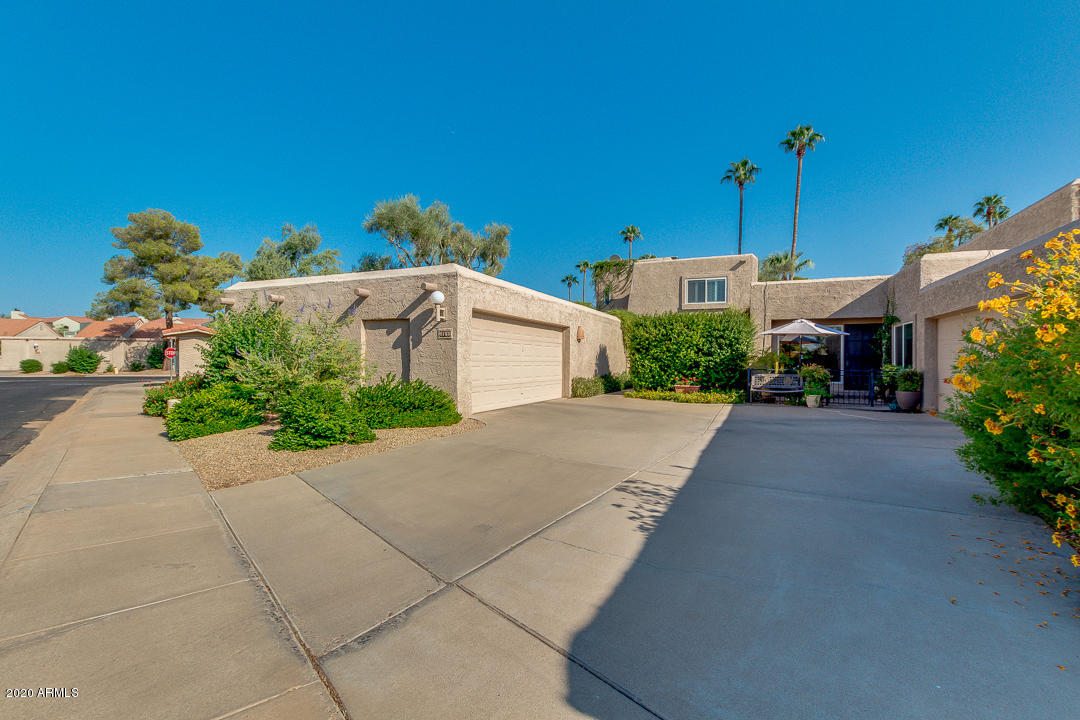 4105 East Bloomfield Road Phoenix, AZ 85032 - Photo 3 of 29 04-Bloomfiled