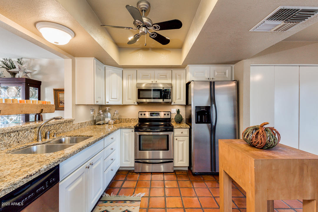 4105 East Bloomfield Road Phoenix, AZ 85032 - Photo 6 of 29 08-Bloomfield