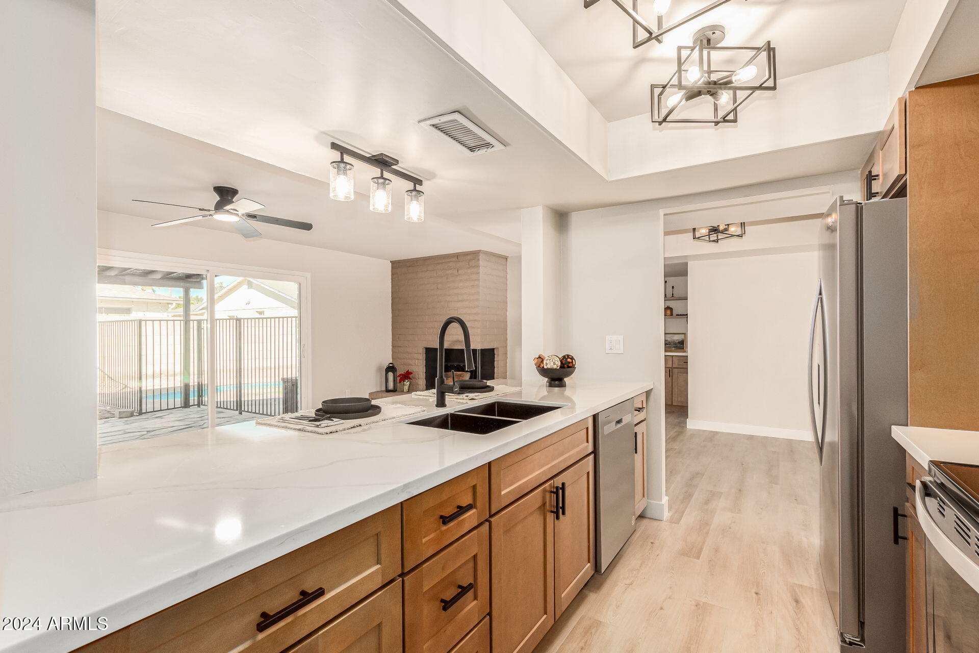 5518 West Boca Raton Road Glendale, AZ 85306 - Photo 15 of 33 Kitchen