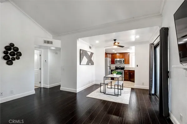 $489,000 | 755 Racquet Club Drive, Unit 476, Diamond Bar, CA 91765