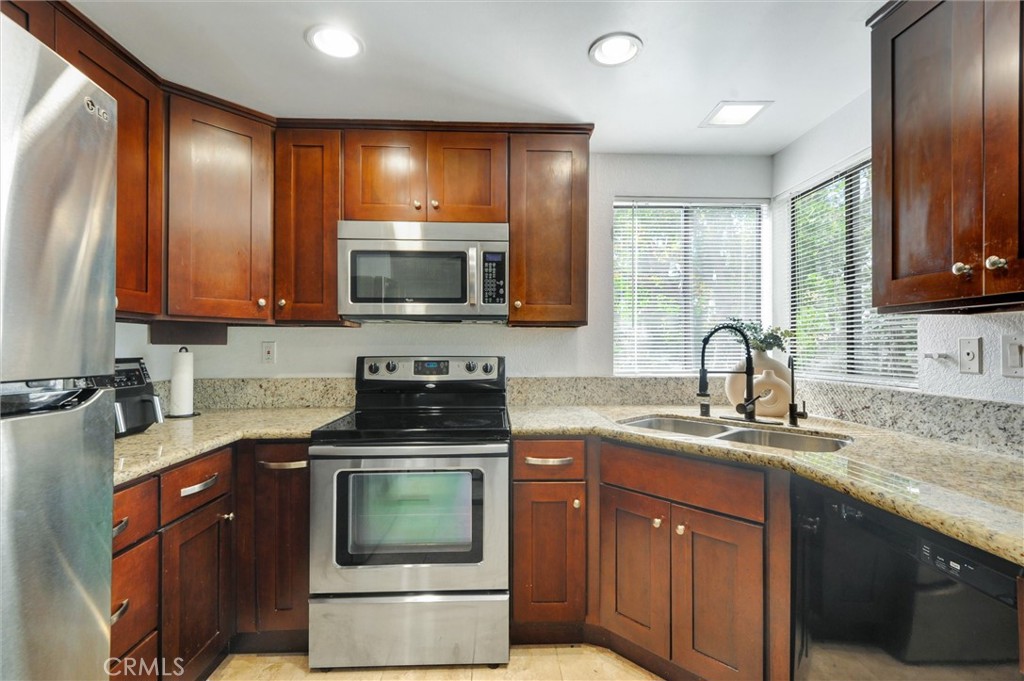 755 Racquet Club Drive, Unit 476 Diamond Bar, CA 91765 - Photo 9 of 30