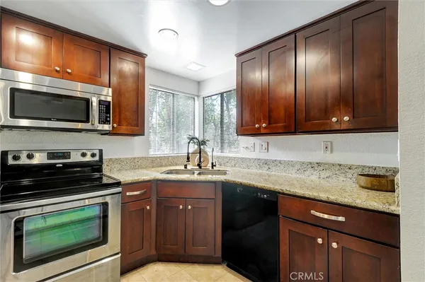 $489,000 | 755 Racquet Club Drive, Unit 476, Diamond Bar, CA 91765