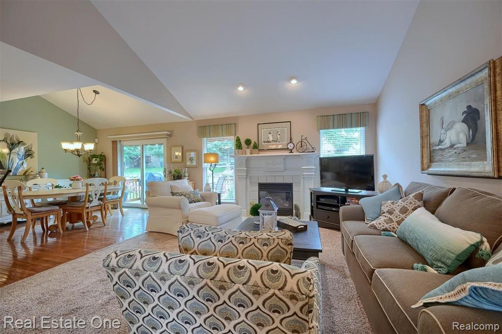 917 Churchill Circle, Unit 63 Rochester, MI 48307 - Photo 5 of 30