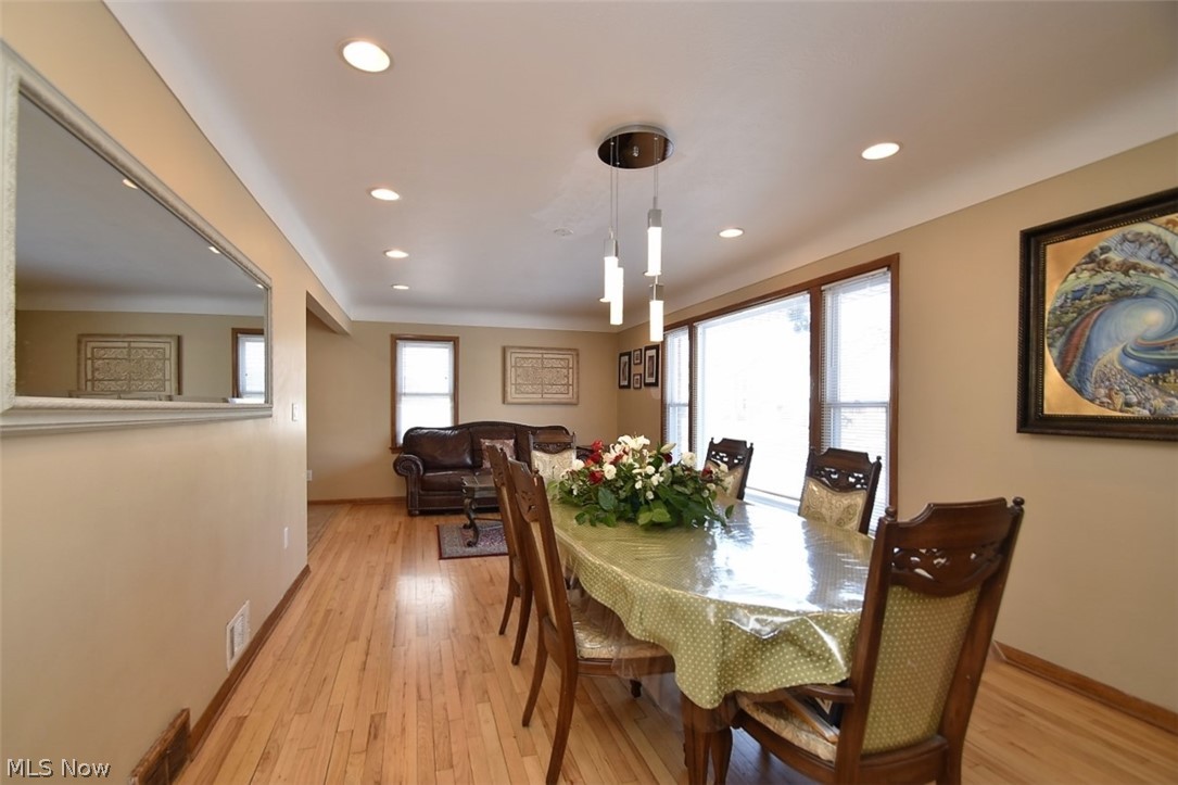 3768 Bendemeer Road Cleveland Heights, OH 44118 - Photo 4 of 27