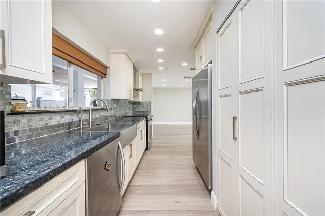 $549,995 | 351 Northeast 211th Street, Miami, FL 33179