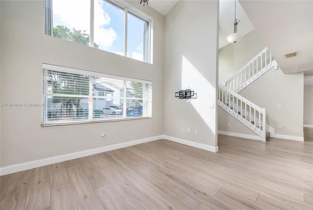 $549,995 | 351 Northeast 211th Street, Miami, FL 33179