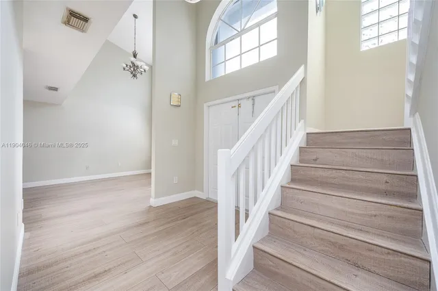 $549,995 | 351 Northeast 211th Street, Miami, FL 33179