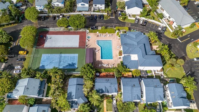 $549,995 | 351 Northeast 211th Street, Miami, FL 33179