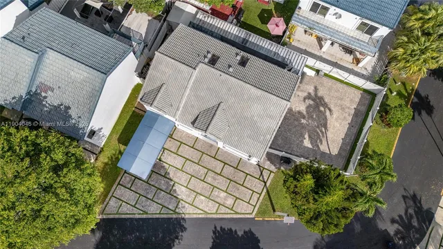 $549,995 | 351 Northeast 211th Street, Miami, FL 33179