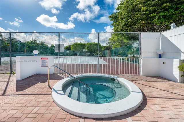 $549,995 | 351 Northeast 211th Street, Miami, FL 33179