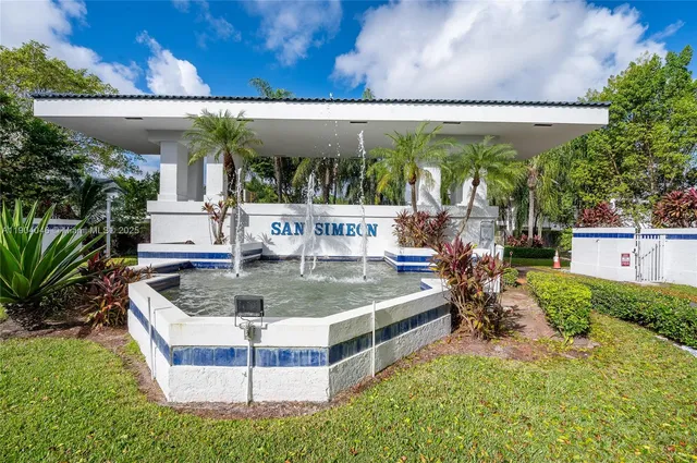 $549,995 | 351 Northeast 211th Street, Miami, FL 33179